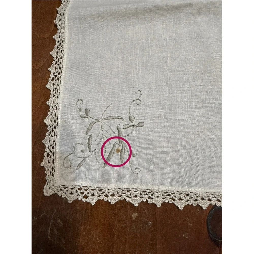 Vintage White Linen Placemats Set of 8 Embroidered Leaf Crochet Lace Trim 16x16